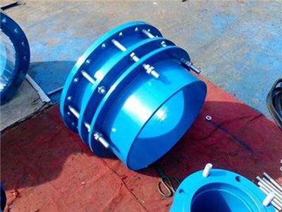 监利县排水管伸缩器的应用与价格解析——以巩义坤圣管道与无缝钢管为例